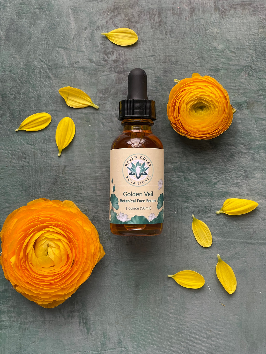 Golden Veil Botanical Serum